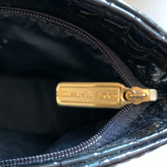 Elizabeth Arden Makeup Bag - Picture 3 of 9